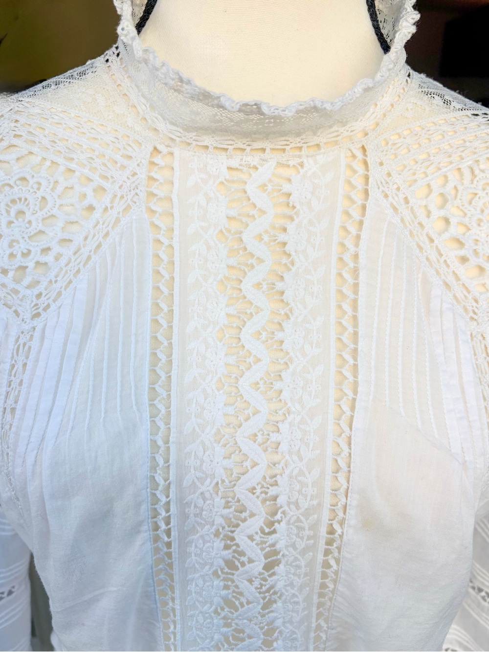Dôen Lace Amaya Blouse Ivory Cotton Crochet Cutout High Neck Long Sleeve M - Picture 6 of 12